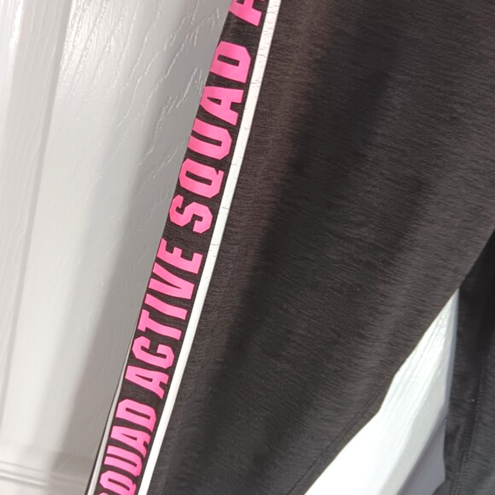 H&M Sport Girls Charcoal Grey Leggings Pink 'Active Squad' Leg Graphics Size 14 - Picture 7 of 13